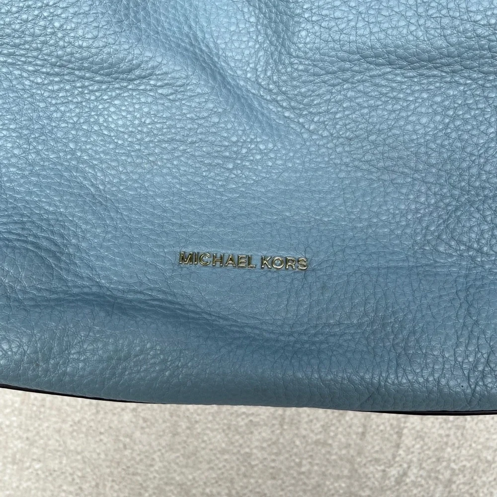 Michael Kors Raven Light Blue Pebbled Leather Shoulder Bag 30T8TRXE3L